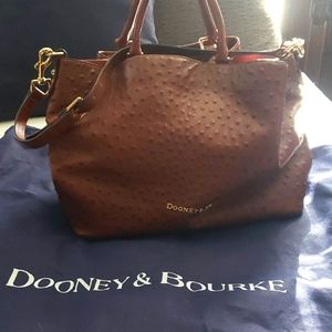 Dooney & Bourke Leather bag